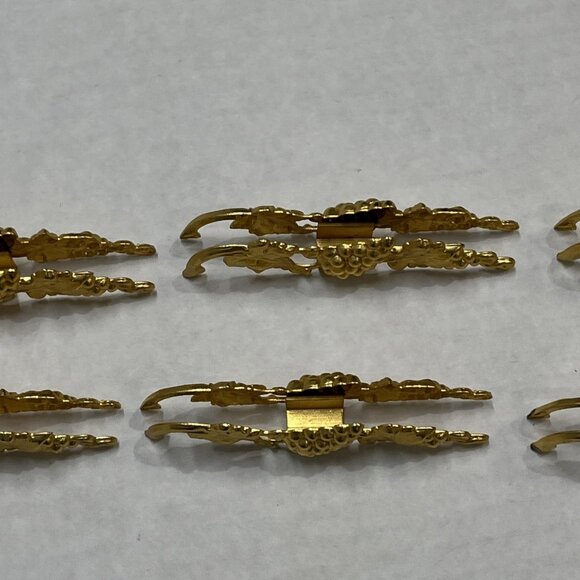 Gold Tone Place Card Holders Stands Grape Vine Metal Lunch Dinner Party Set Of 8 - Picture 16 of 16